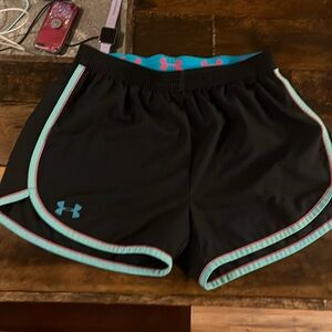 Women’s large Under Armour shorts.